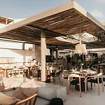 Dyo Hotel 4*